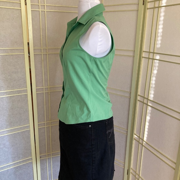 Green Sleeveless Women's Top - Picture 13 of 13